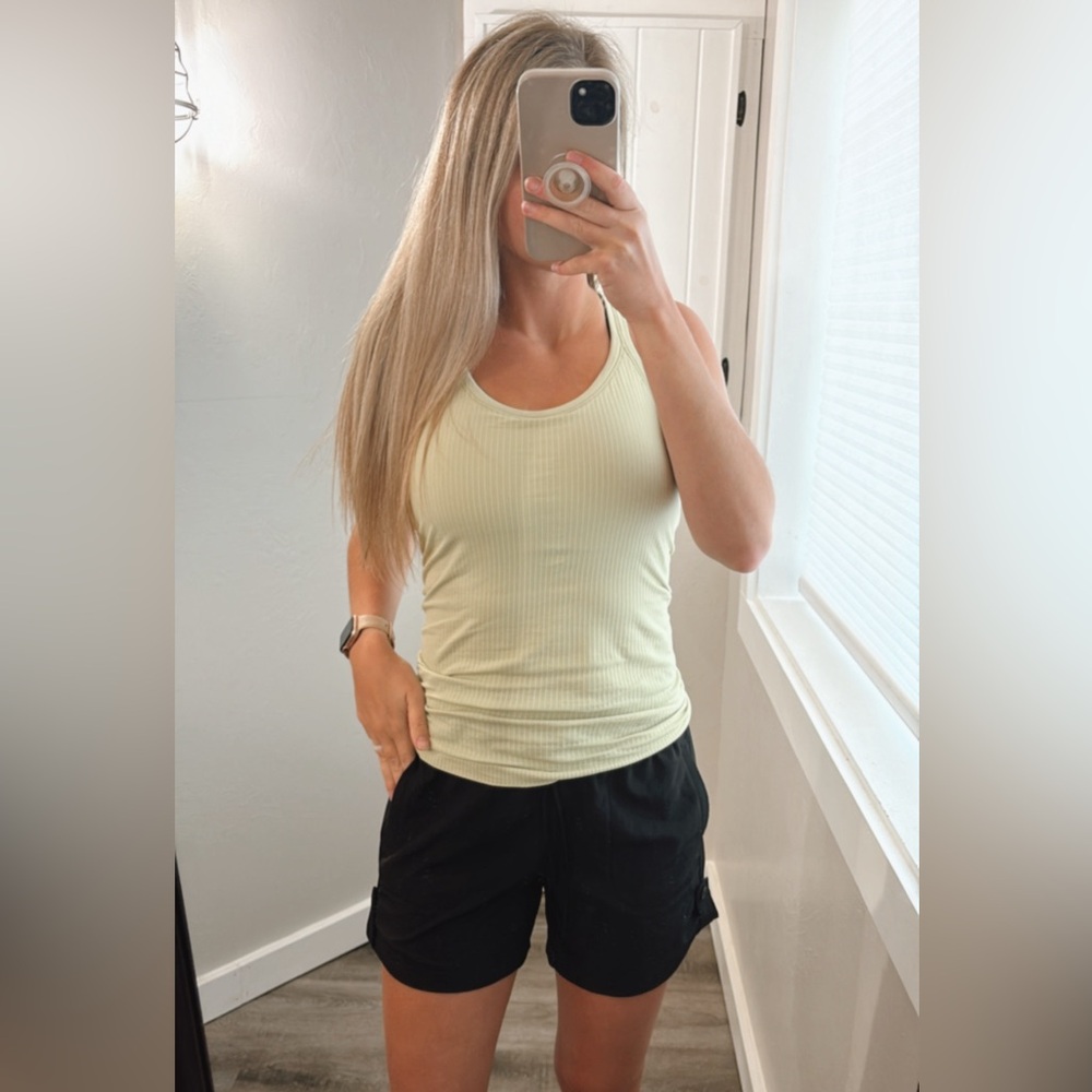 Lululemon Ebb to Street Green Fern size 6 - Lululemon Tank top lime green - Picture 6 of 10